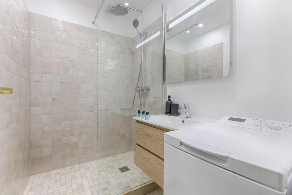 Mykeypers - Design & Cosy Flat 2br Center - Moulin Rouge Apartment *